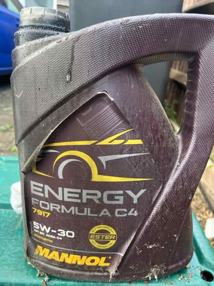 Photo of free Engine Oil - Nearly full (Mitcham CR4) #1