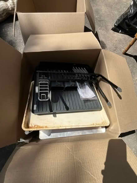 Photo of free Assorted kitchen & household items (Belmont, MA near Cushing Sq) #3