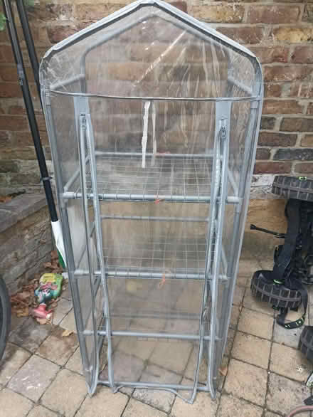 Photo of free Mini greenhouse Richmond TW10 (Richmond upon Thames TW10) #1
