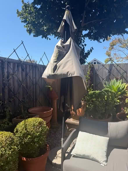 Photo of free Crate and Barrel outdoor umbrella (Bayfarm, Alameda) #4