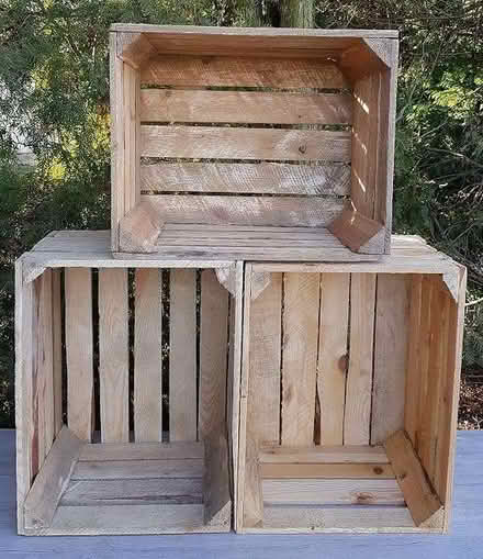 Photo of Apple/Wine wooden crates (Streatham SW16) #1