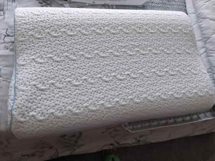 Photo of free Orthopaedic pillow (Freshbrook SN5) #3