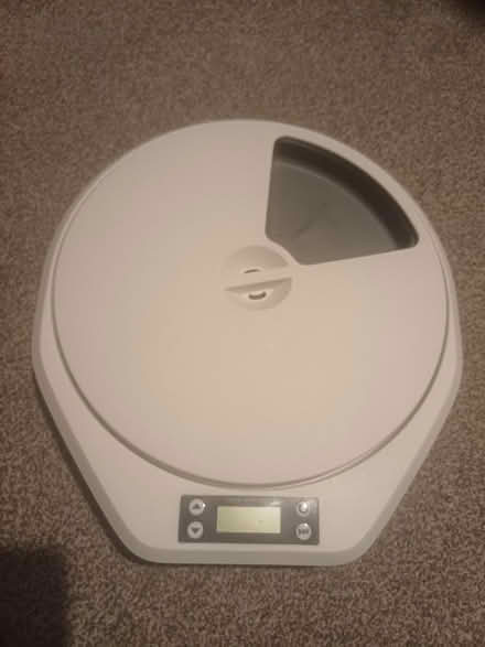 Photo of free Automatic Feeder (Scunthorpe DN17) #1