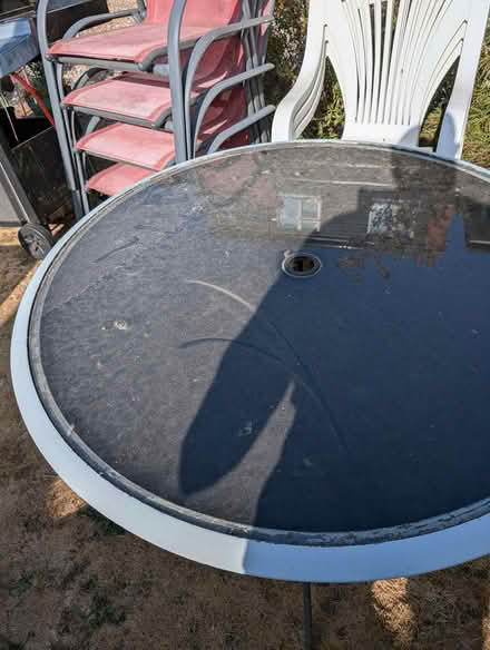 Photo of free garden furniture (NN84et) #2