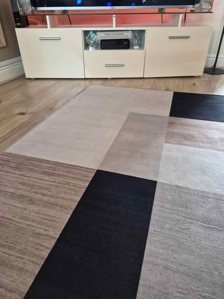Photo of free TV Stand & Side Unit (Glasgow G45 0DW) #1