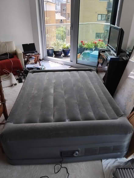 Photo of free Inflatable queensize bed (SW11 Battersea) #2