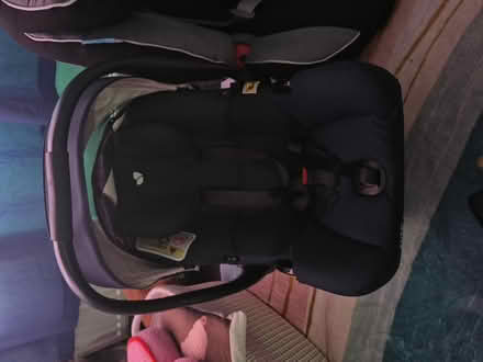 Photo of free 2 car seats (Eh44rn) #1