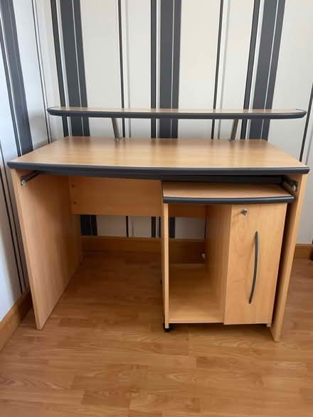 Photo of free Desk (Bathford) #1