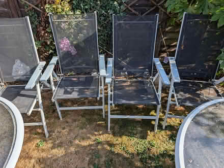 Photo of free garden furniture (NN84et) #4