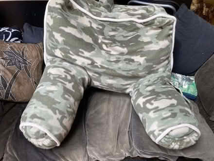 Photo of free back/arm support cushion (Leighton Buzzard LU7) #1