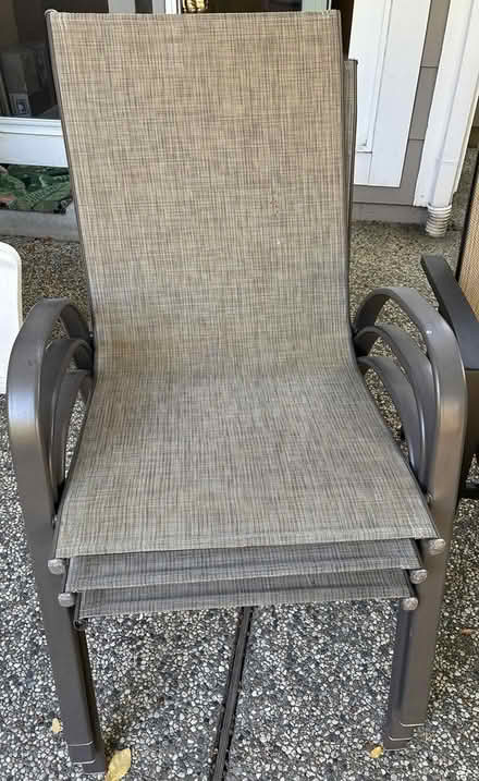 Photo of free 4 patio chairs (west Cupertino) #1
