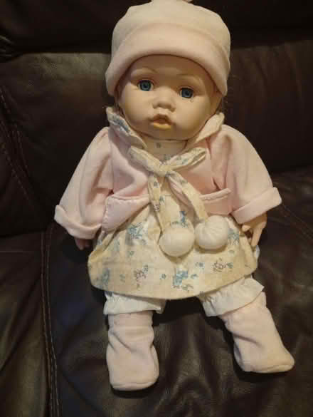 Photo of free China doll (Dursley GL11) #1