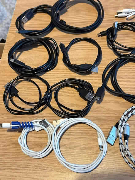 Photo of free USB, USBC & Lightning charger leads (New Eltham SE9) #2