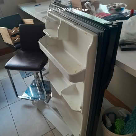 Photo of free Working fridge (22 Thirty Eighth Street, Etob) #2