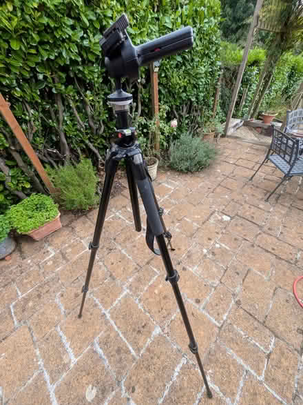 Photo of free Manfrotto tripod with shoulder strap (Marlbrook B45) #4