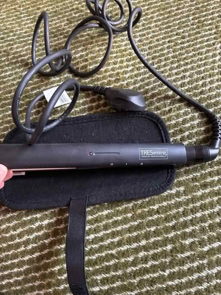 Photo of free Tresemme hair straighteners (Hove BN3) #1