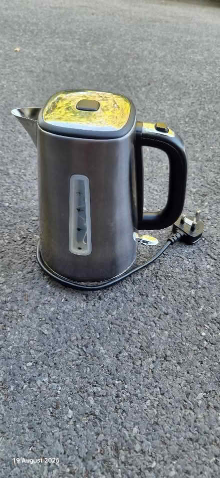 Photo of free Electric kettle - with a small leak (North Road BA2) #1