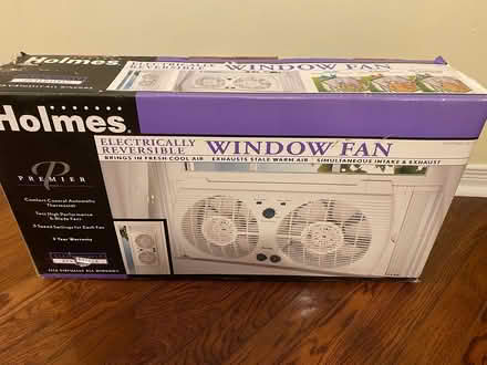 Photo of free Holmes reversible window fan (Orleans) #2