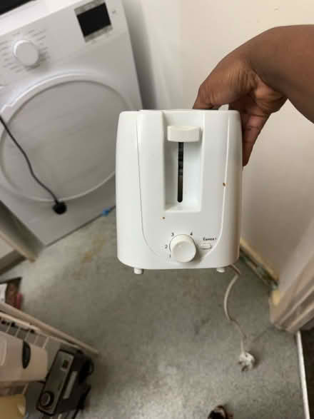 Photo of free Small toaster (Idle BD2) #1