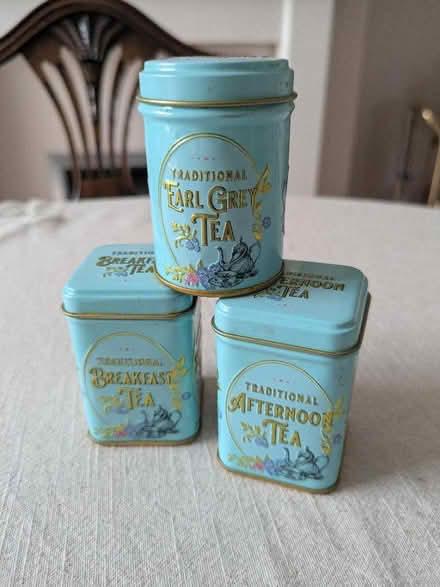 Photo of free 3x little tea tins (Stanton CH63) #1