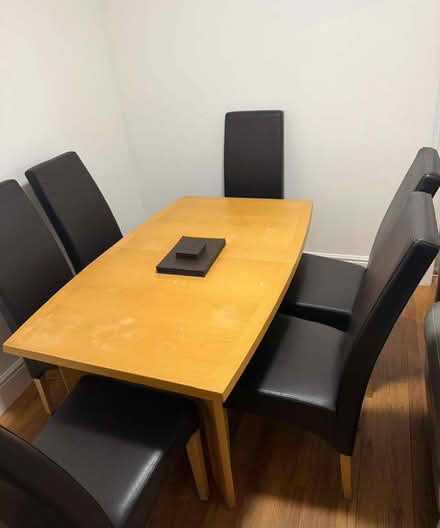 Photo of free Extendable wooden table and chairs (Risley WA3) #1