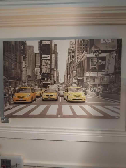 Photo of free New York taxi & city scape canvas (Milnsbridge HD3) #2