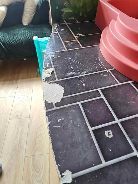 Photo of free Dolls house (Dartford DA1) #4