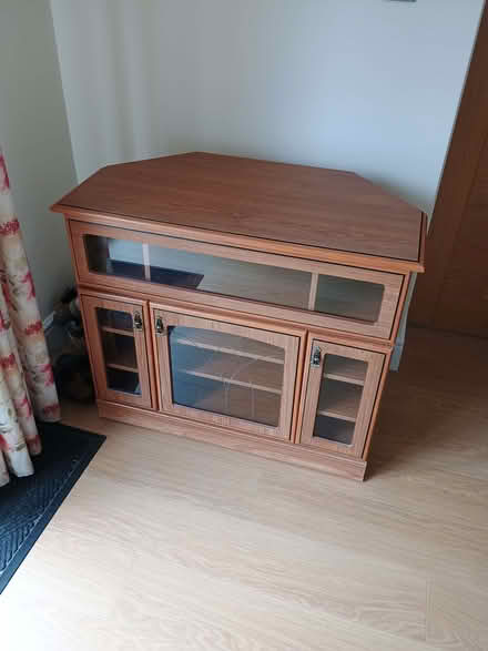 Photo of free Corner tv unit (Old Woking GU22) #1