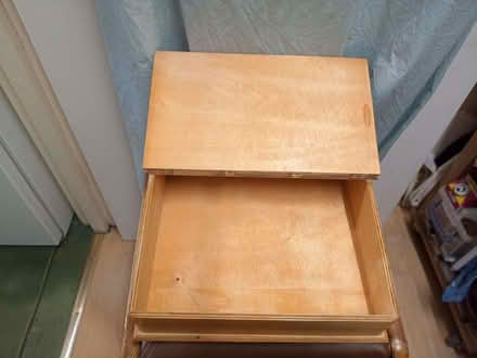 Photo of free wooden writing box with owl on lid (Boscombe BH5) #2