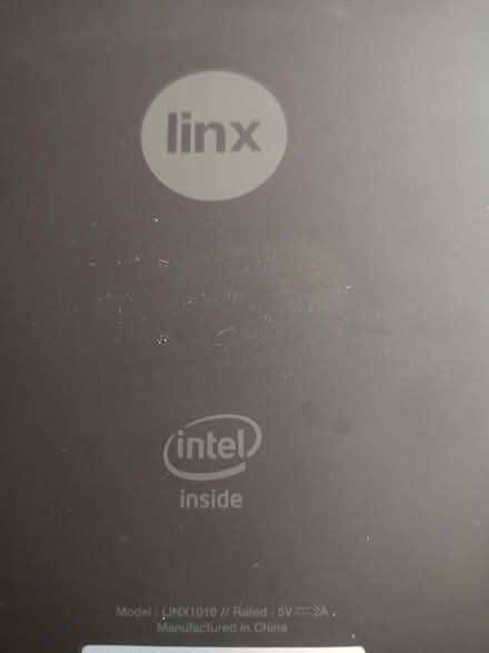 Photo of free tablet with keyboard (Badger's Mount TN14) #2