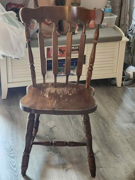 Photo of free Old but functional chair (Lanier Heights) #1