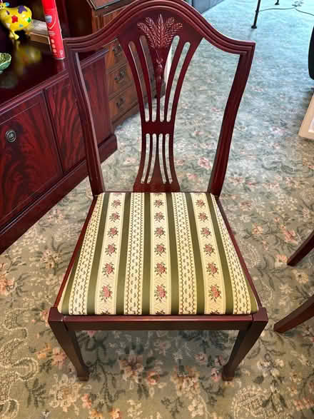 Photo of free Dining table & 6 chairs (Wakefield WF2) #1