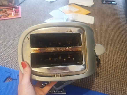 Photo of free Toaster (Wa87rw) #2