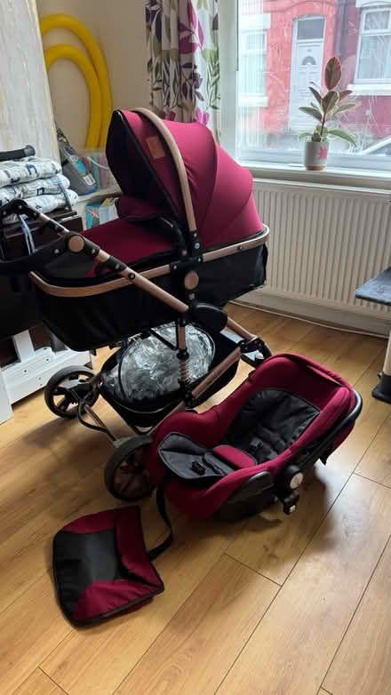 Photo of free Baby pram and car seat (Dingle L8) #1