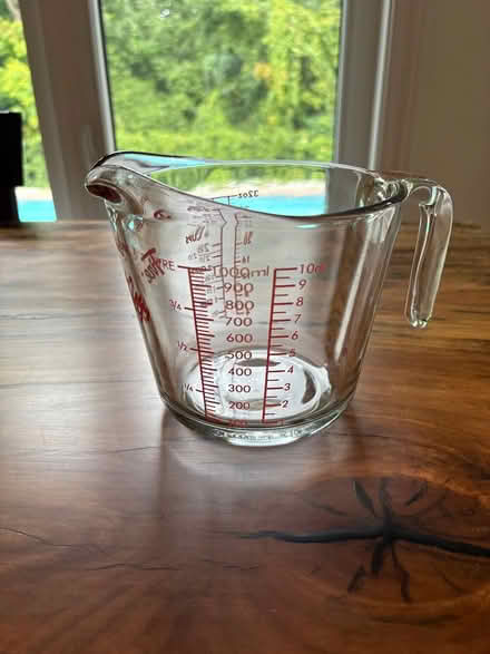 Photo of free Glass measuring cup (Kanata Lakes) #1