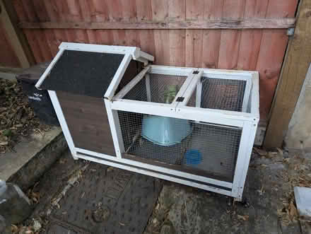 Photo of free Small habitat for a small animal (West Norwood SE27) #3