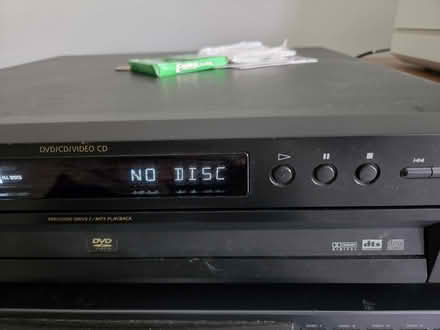 Photo of free 5 CD /DVD player (Farmington Hills) #3
