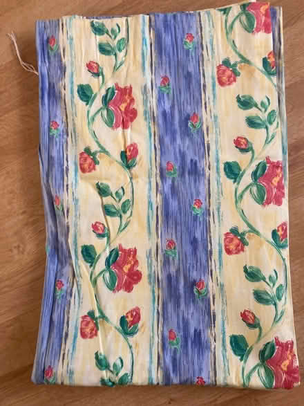 Photo of free Pair cotton curtains with lining (Wayfield Road, Chatham ME5) #1