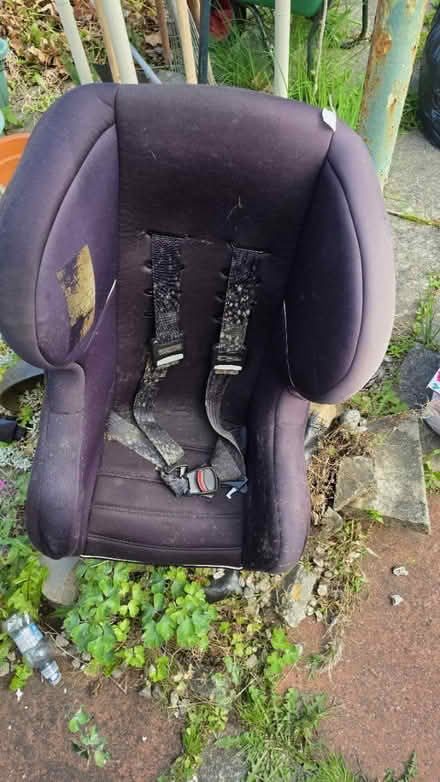 Photo of free Car seat (Glasgow G69) #1