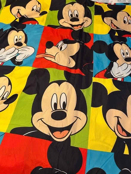 Photo of free 4 single duvet cover sets & 2 blankets (Campbell Park MK9) #2