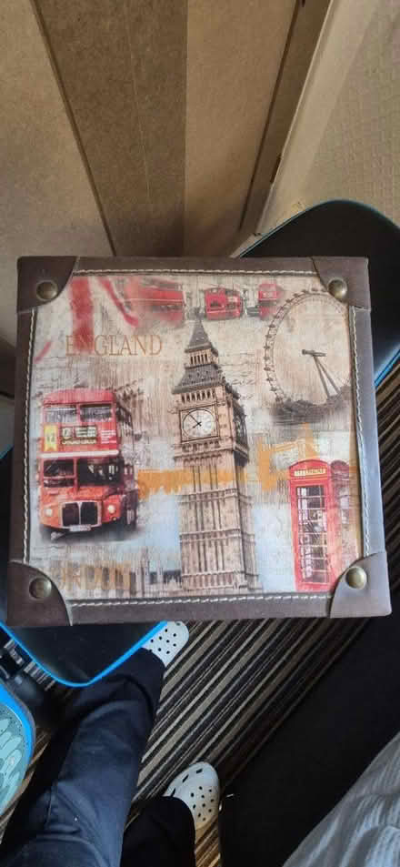 Photo of free London themes storage box (Leeds LS8) #3