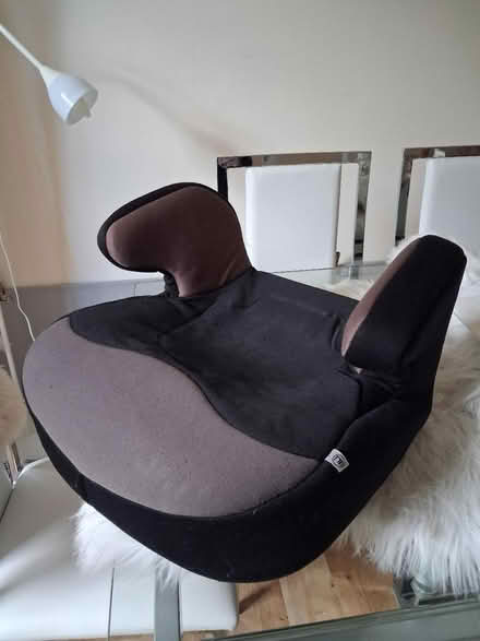 Photo of free Child Car Seat (Stoke Newington N16) #1