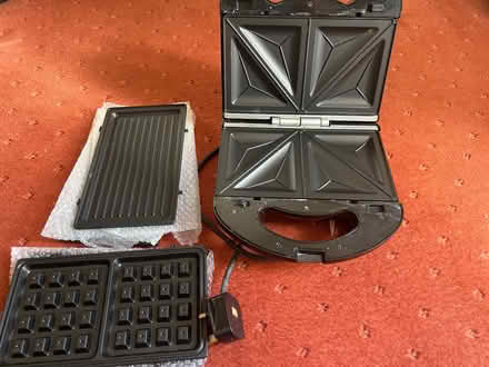 Photo of free Multi plate toaster (Me19 5) #2