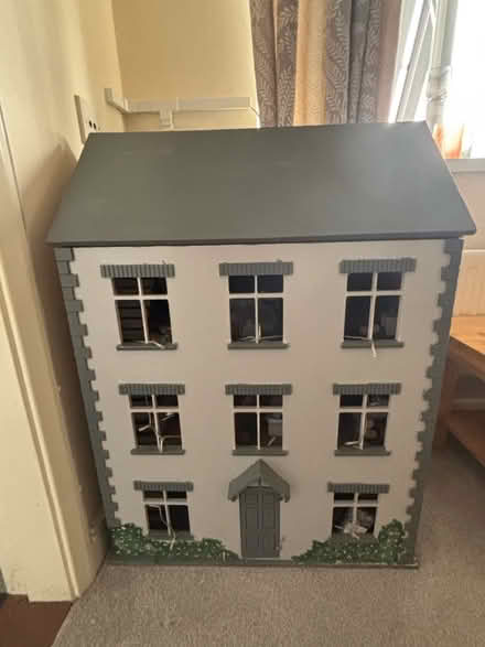 Photo of free Dolls House (Hemel Hempstead) #1