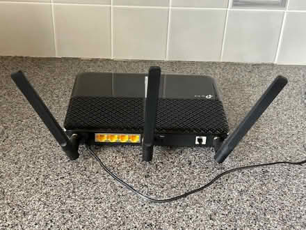Photo of free TP-Link wifi router (Caernarfon LL55) #2