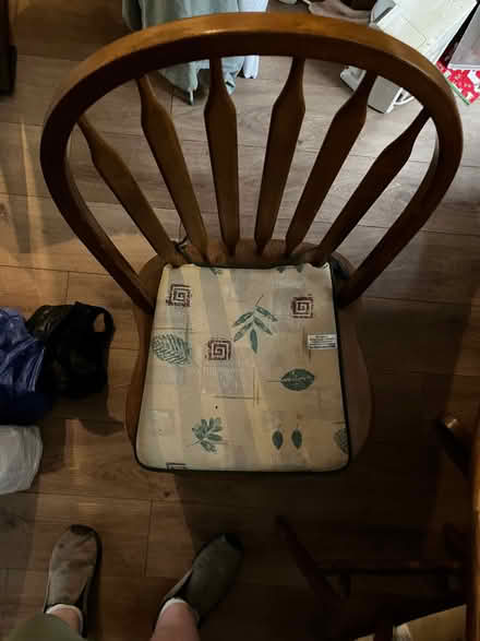Photo of free Oval table and 4 chairs (Parkstreet AL2) #3