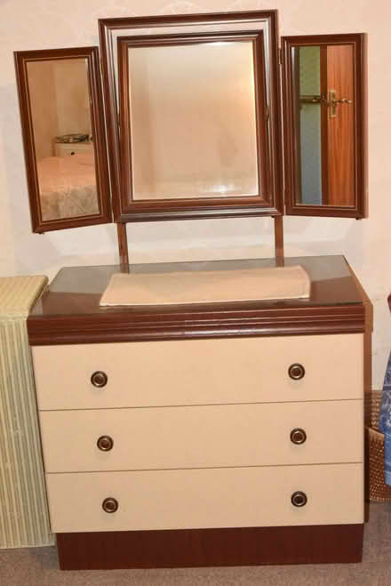 Photo of free Dressing table with three mirrors (Malvern Link WR14) #2