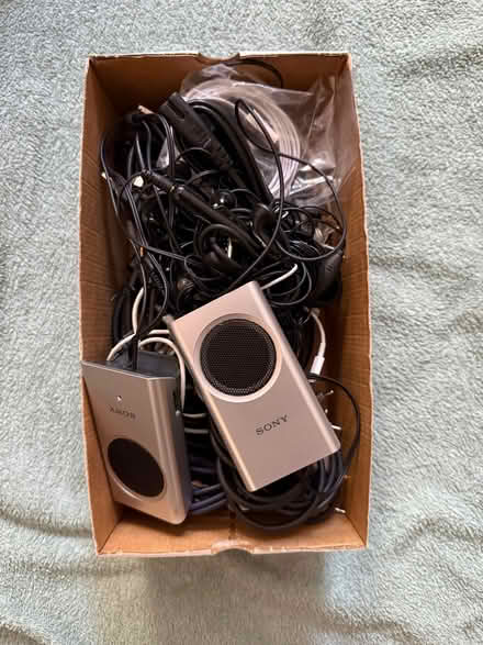 Photo of free Box of assorted cables (Kingston KT1) #1