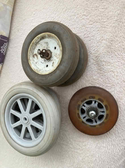 Photo of free A bag of wheels various sizes (Rothley LE7) #1