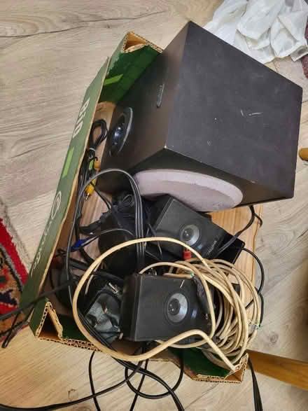Photo of free Surround sound (Creative brand) (Norton Lees S8) #1